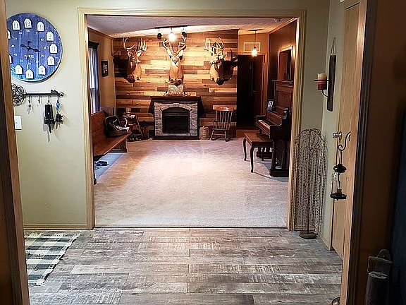 Foyer with new wood look tile