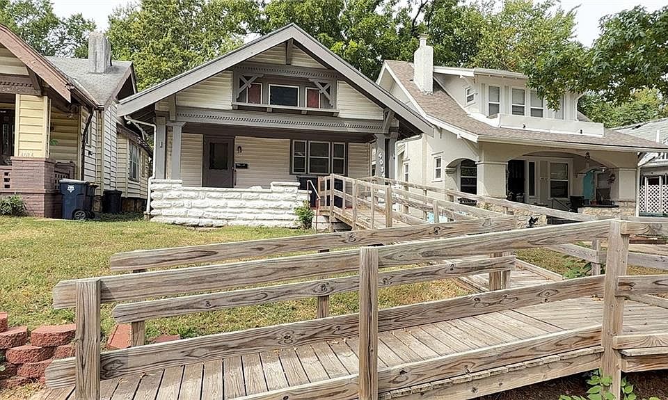 1st image of 4034 Agnes Ave