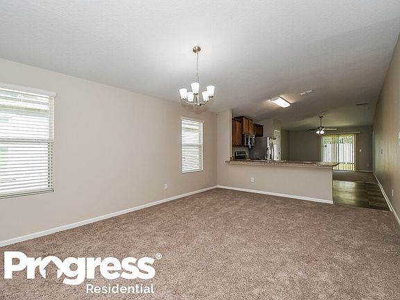 4th image of 8561 Julia Marie Cir