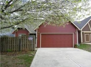 8507 N Chatham Ave, Kansas City, MO 64154