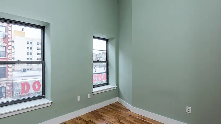 Rented by Nooklyn NYC LLC | media 21