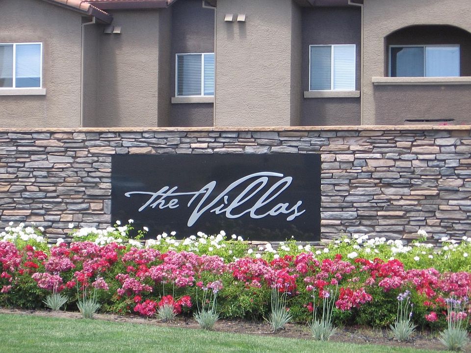 The Villas street view entry.