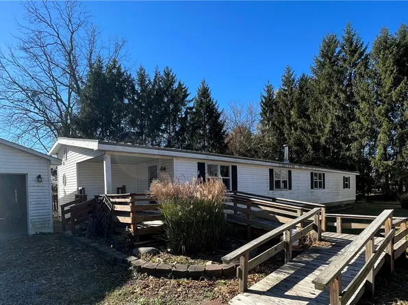 113 W Lincoln St, Oakland, IL 61943