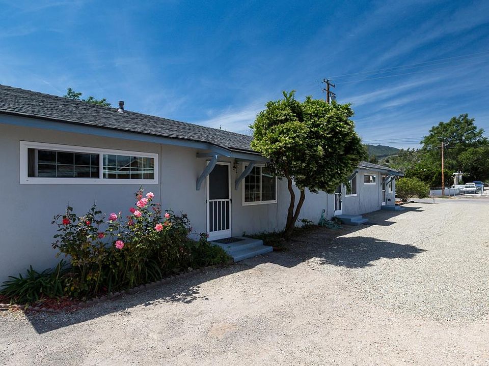 View of driveway looking towards the entrance.