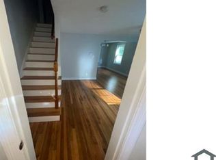 51 Walworth St, Worcester, MA 01602