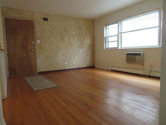 3rd image of 4431 Prescott Ave APT 1D
