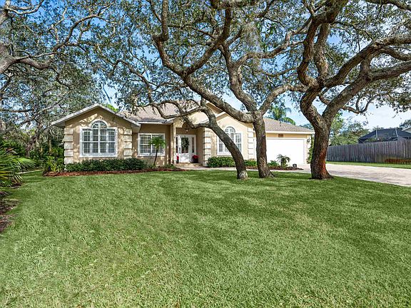 4th image of 18 Teal Cir