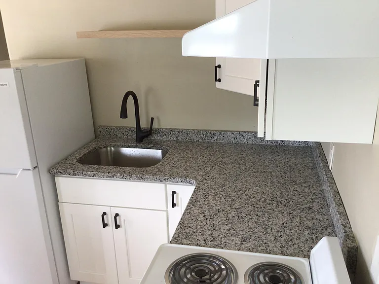528 Stevens Ave #1 — Photo 3