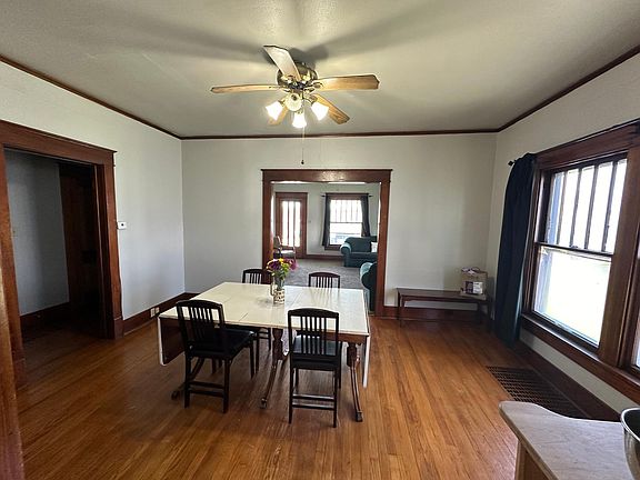 2nd image of 1005 E Jefferson St