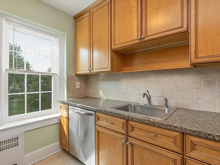217 Prospect Ave #4-2A — Photo 6