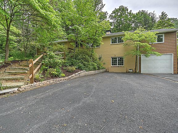 4th image of 900 Glenway Ave