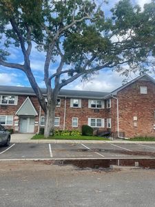 100 Connetquot Avenue #4, East Islip, NY, 11730