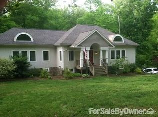 11967 Harcum Rd, Gloucester, VA 23061