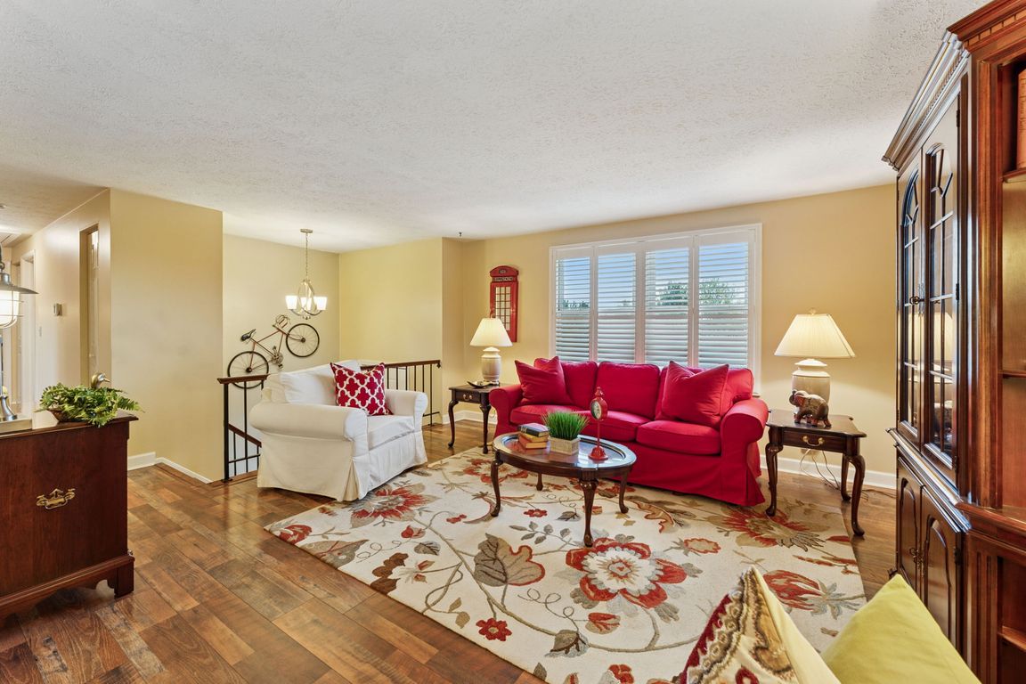 next background image