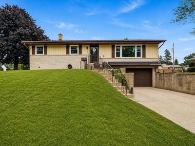 303 S 16th AVENUE, West Bend, WI, 53095