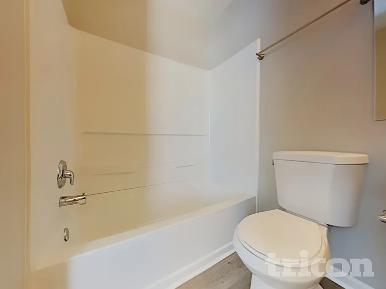 1420 Pencross Ln — Photo 8