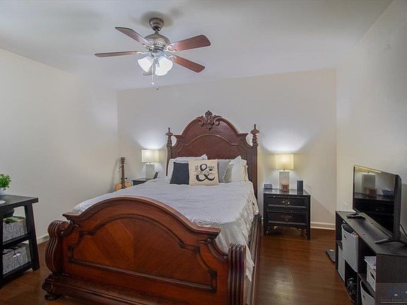 5th image of 207 Gabreten Ln