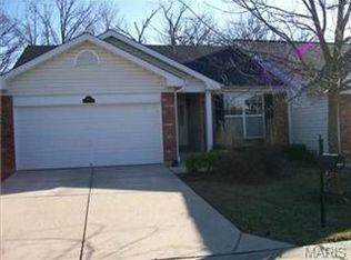 10233 Carlton Place Ct, Saint Louis, MO