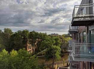 640 W Wilson St #409, Madison, WI 53703