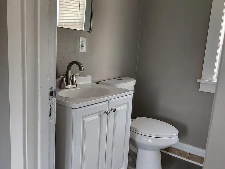 1217 Grand Ave — Photo 4
