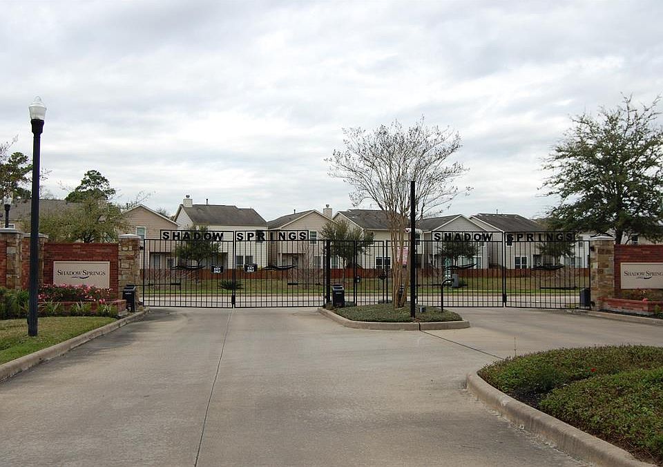 1st image of 10009 Hillside Bayou Dr