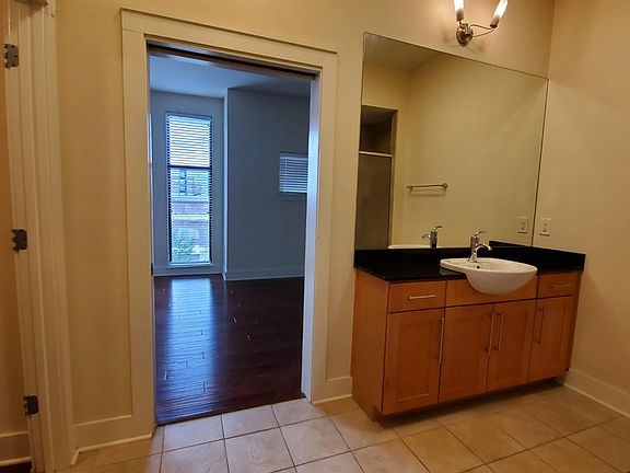 5th image of 650 S Mill St #214