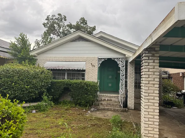 904 W 48th St, Savannah, GA 31405