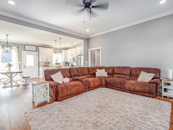 4th image of 21127 Tillman Mill Rd