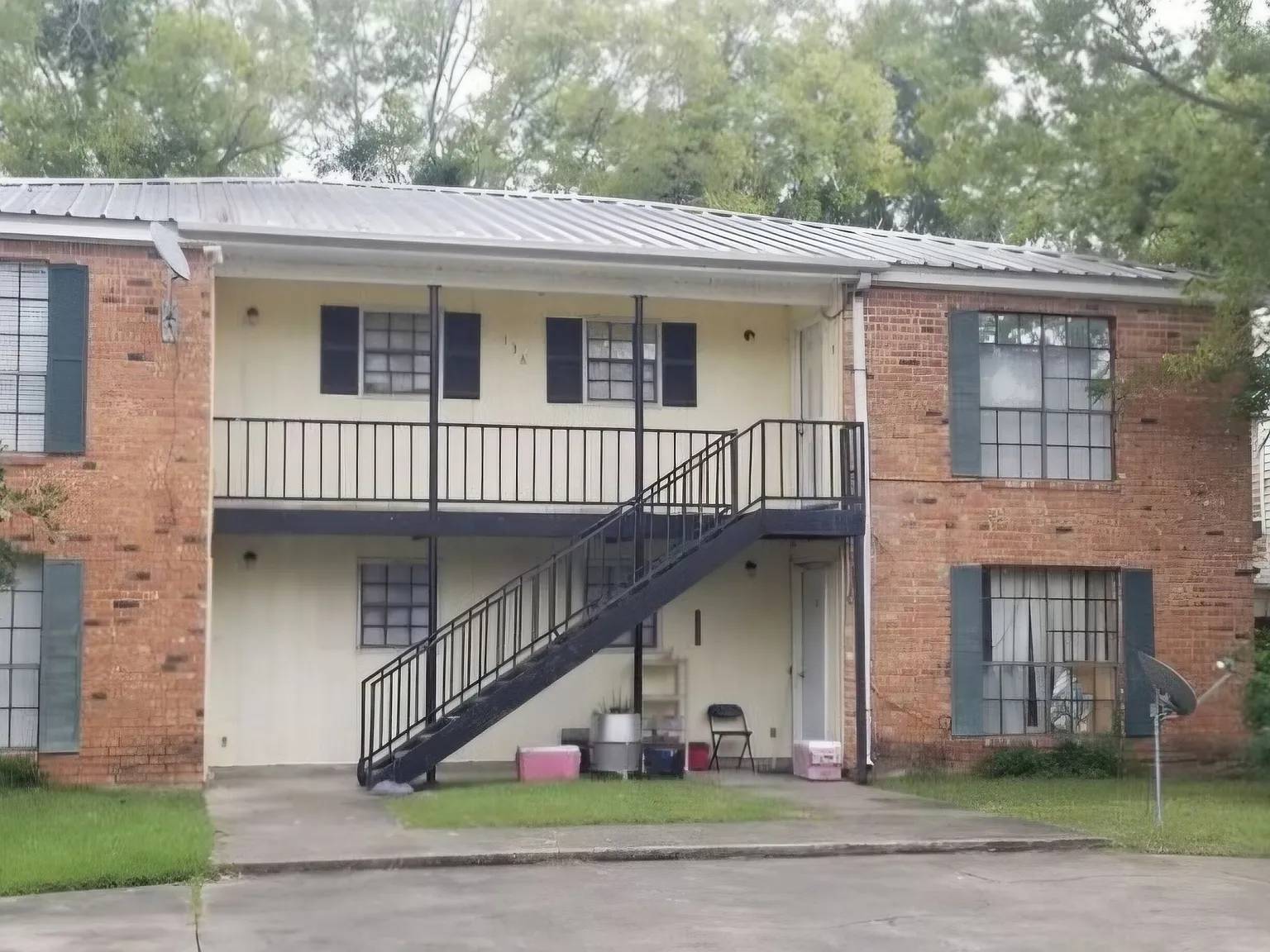 2 bed, 1.5 bath, 1000 sqft, $850 — Photo 2