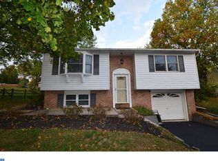 1297 Doris Dr, Pottstown, PA 19464
