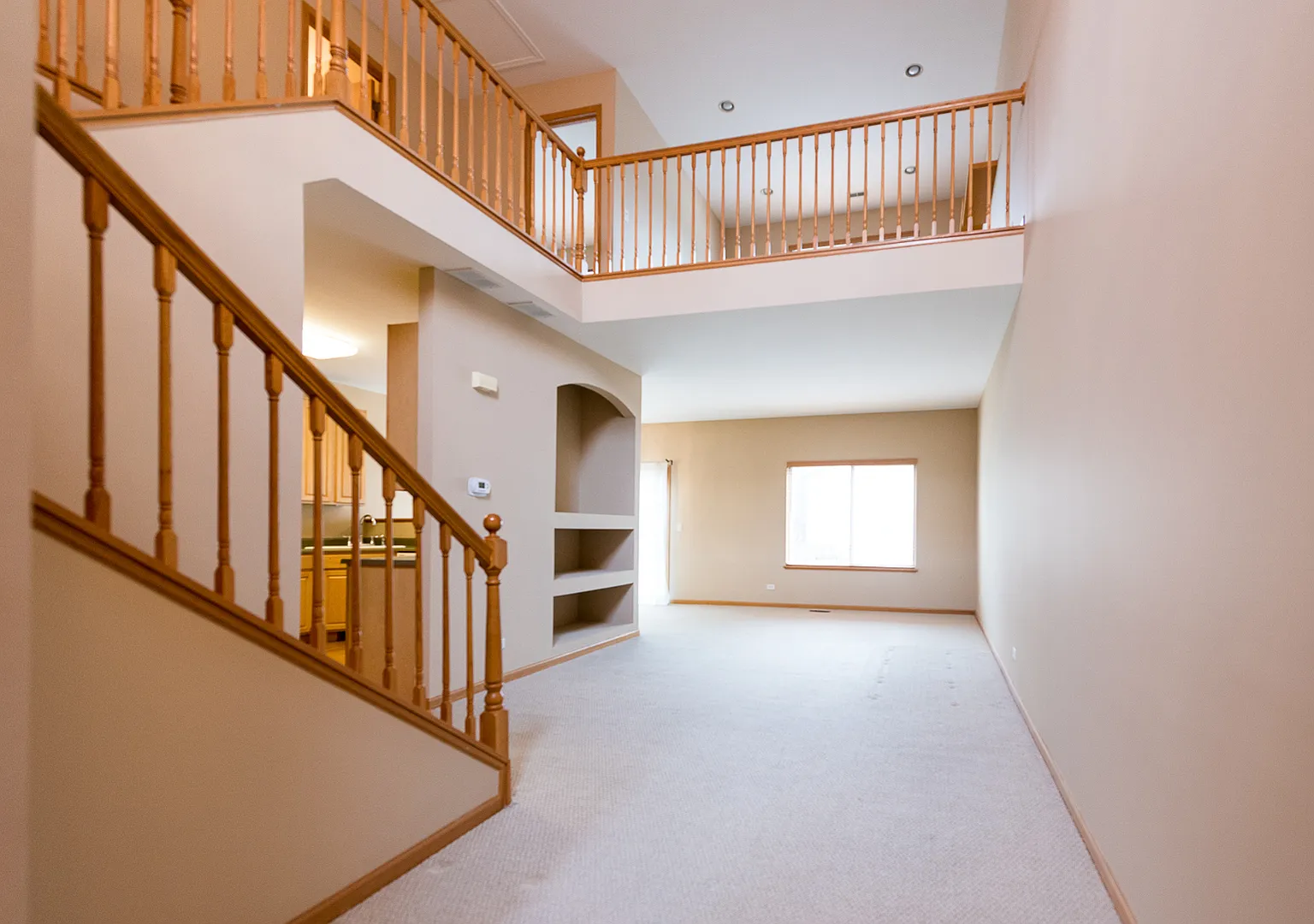 3 bed, 2.5 bath, 1700 sqft, $2,450 — Photo 2