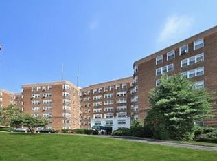 10 Crestmont Rd APT 5L, Montclair, NJ 07042