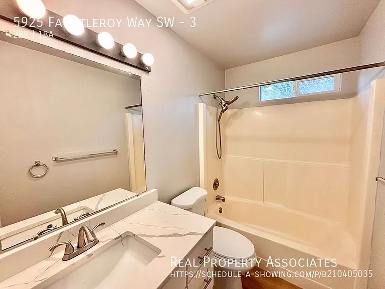 5925 Fauntleroy Way SW #3 — Photo 15