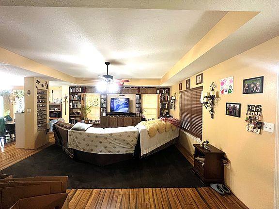 2nd image of 5612 Emily Ln