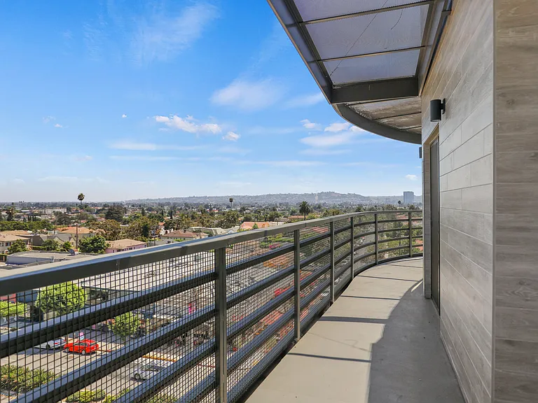 The Fairfax Flats — Photo 13
