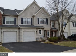 205 Silver Oak Ct, Warminster, PA 18974