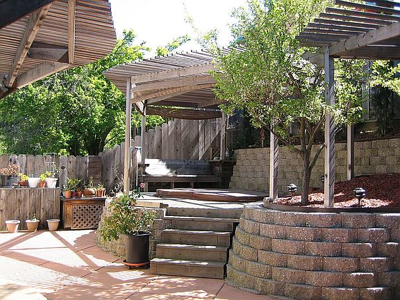 Hot Tub & Deck