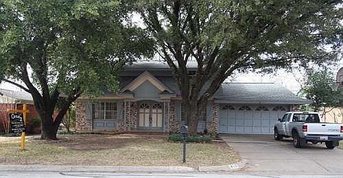 1st image of 813 Savannah Way