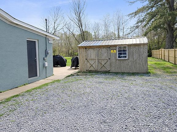 2nd image of 78 Lakeview Dr