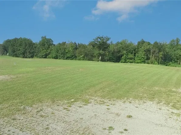 2381 Zimmerly Rd, Erie, PA 16506