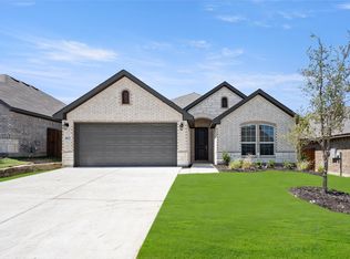 917 Beverly Dr, Cleburne, TX 76033