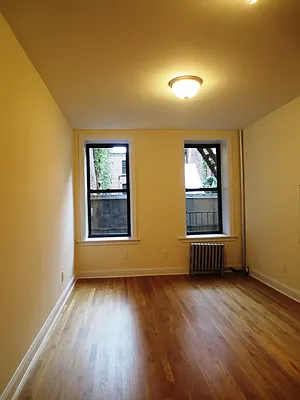 Rented by Waverly Realty Associates | media 18