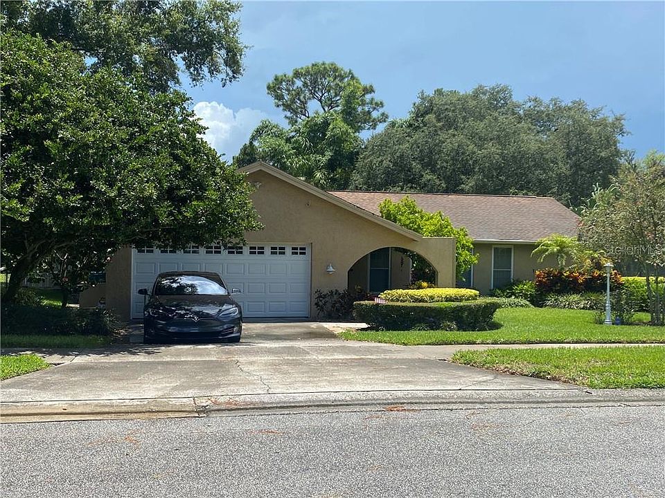 1st image of 930 Rolling Hills Dr