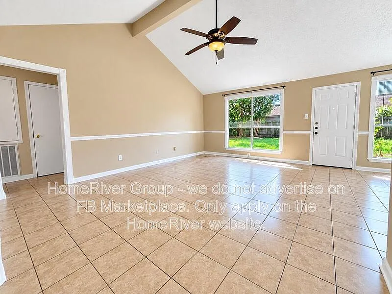 3 bed, 2.0 bath, 1188 sqft, $1,750 — Photo 2