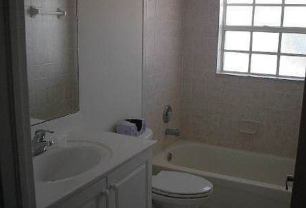4th image of 2841 Lake June Blvd