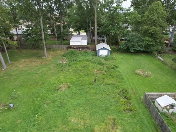 34262 Beach Park Ave, Eastlake, OH 44095