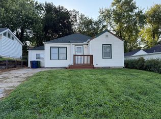 2015 Calhoun St, Bellevue, NE 68005