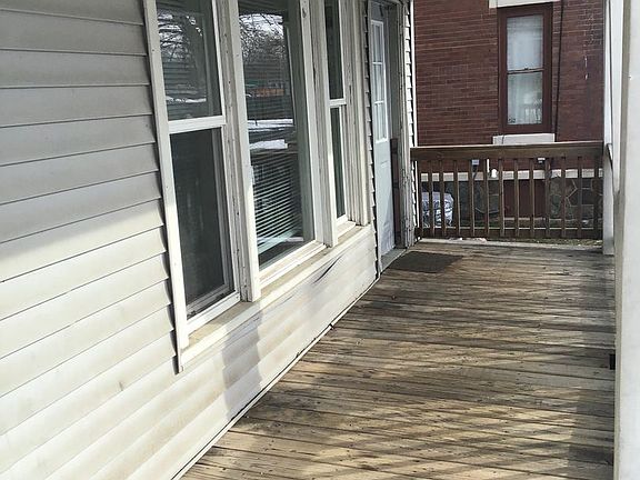 2nd image of 9 Eagle St #2