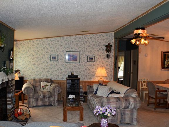 5th image of 3705 SE 21st Ave