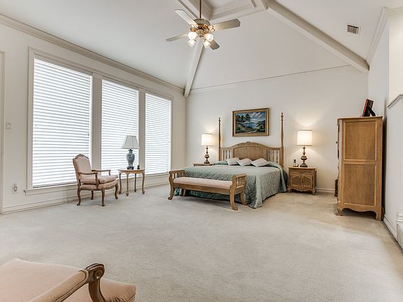 3rd image of 1209 Cottonwood Valley Dr